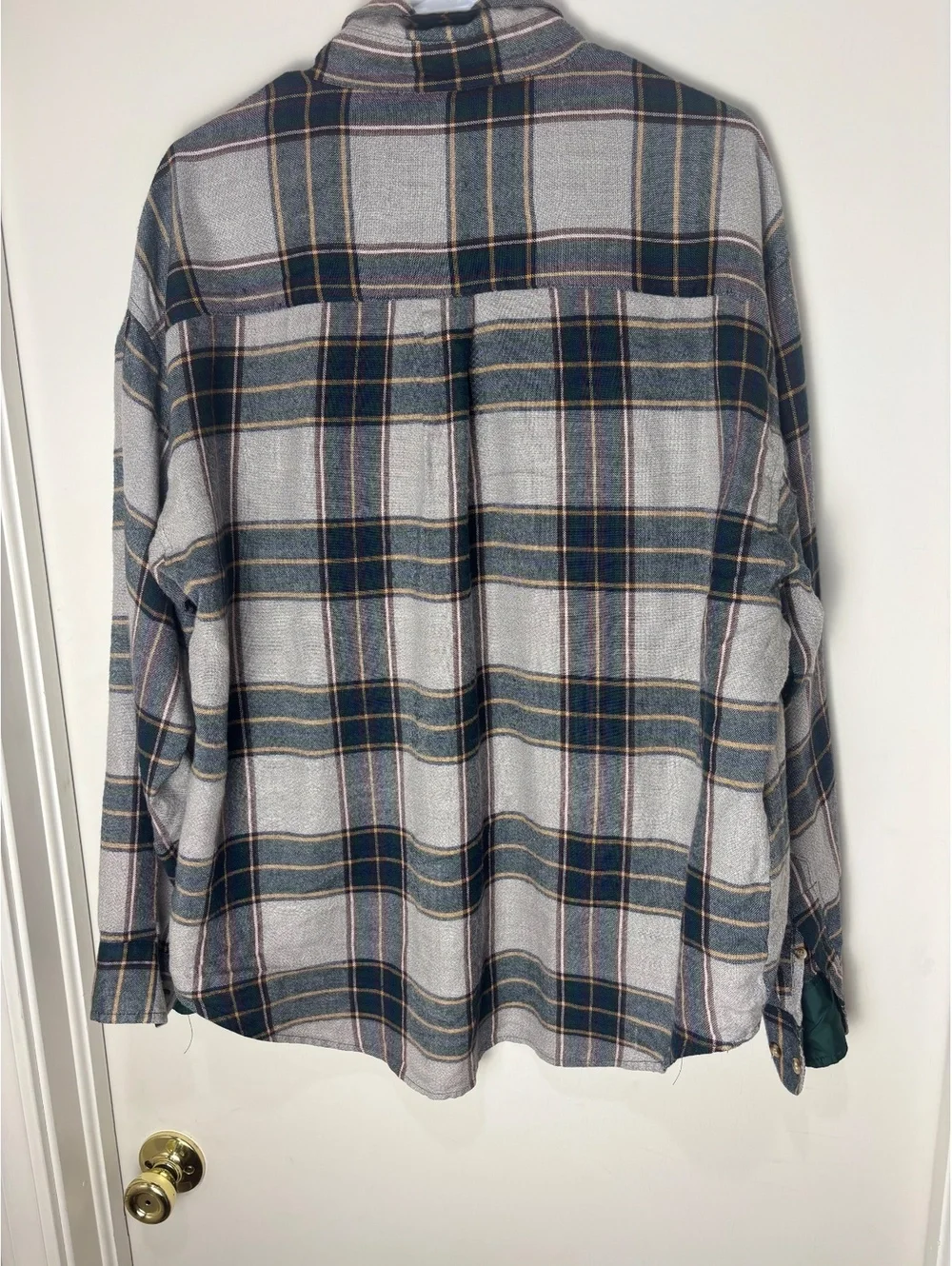 Premier International Men’s XL Plaid Flannel Shirt Gray Green Lined Cuffs